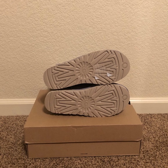 ⭐️Sale⭐️ New UGG Bailey Buckle Boots - Picture 10 of 10